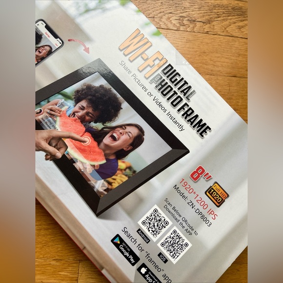 Frameo WI-FI DIGITAL 8” PHOTO FRAME with touch screen features - Picture 3 of 7